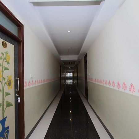 Hotel O Sri Sai Residency Bidadi Exteriör bild